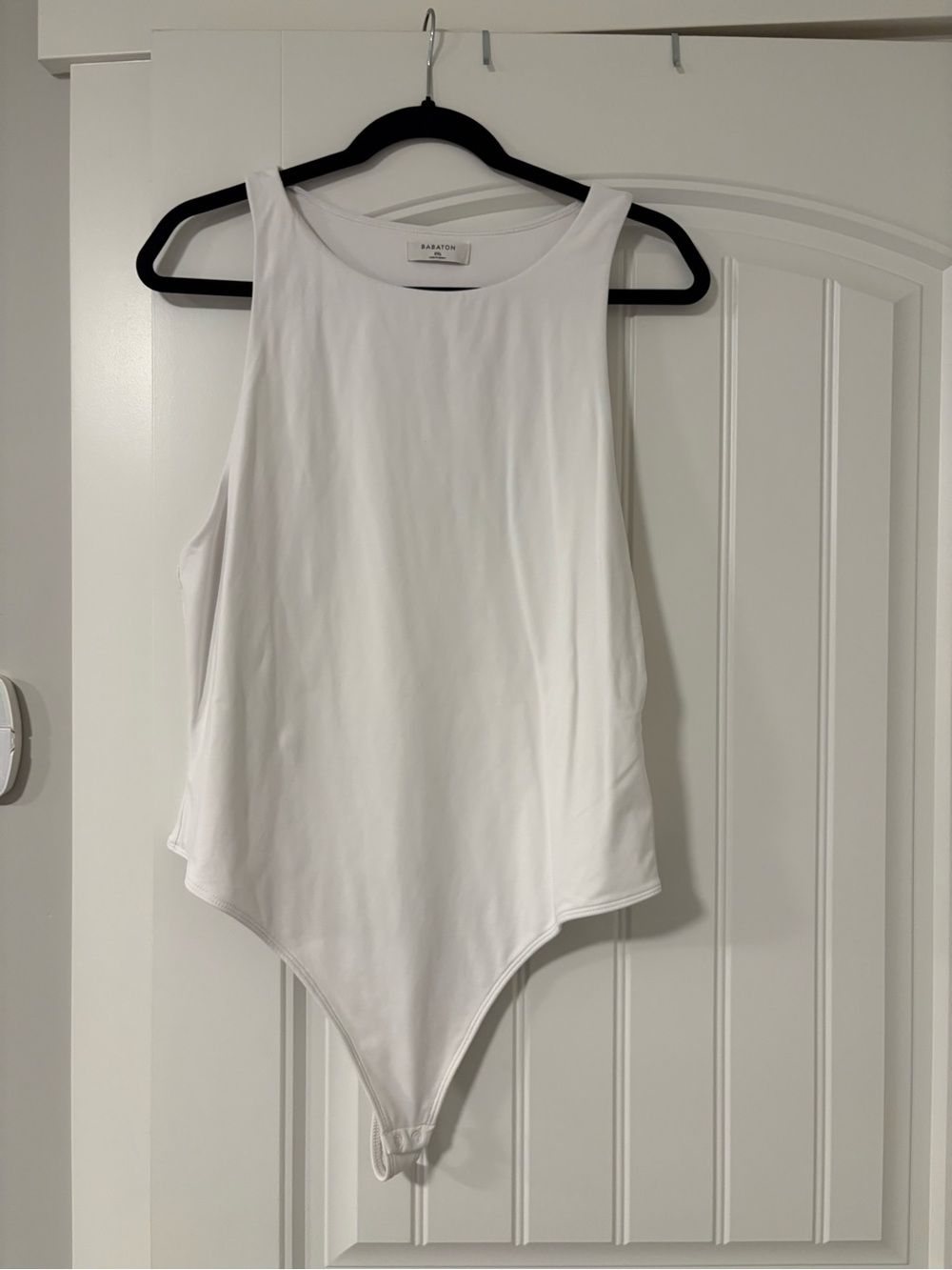 Babaton White Sleeveless Scoop-Neck Bodysuit - Picture 1 of 2